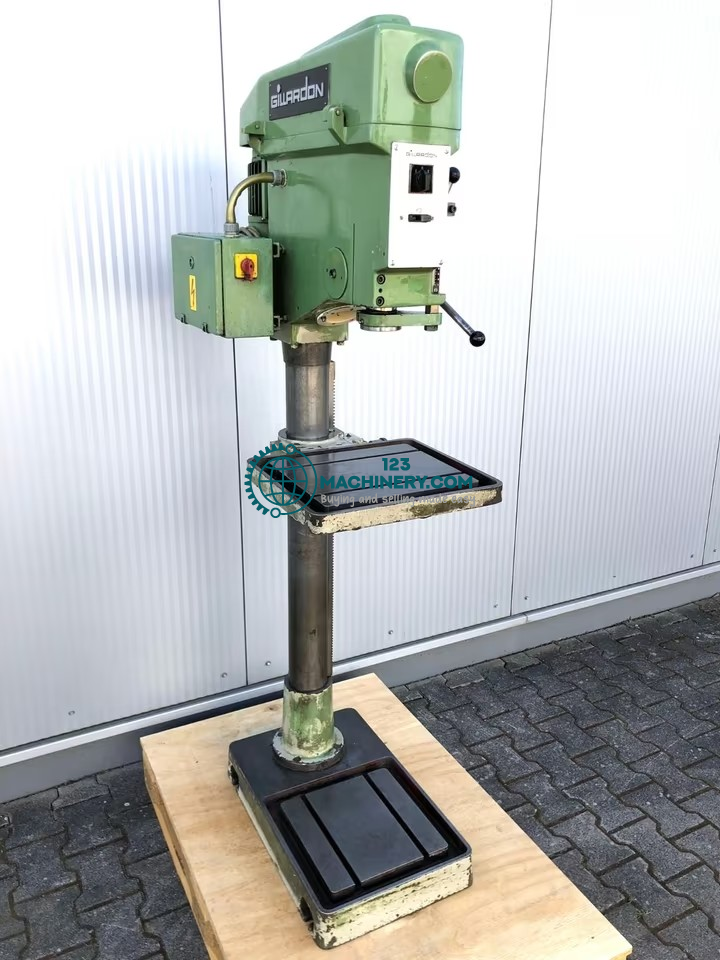 Gillardon GB16 Säulenbohrmaschine