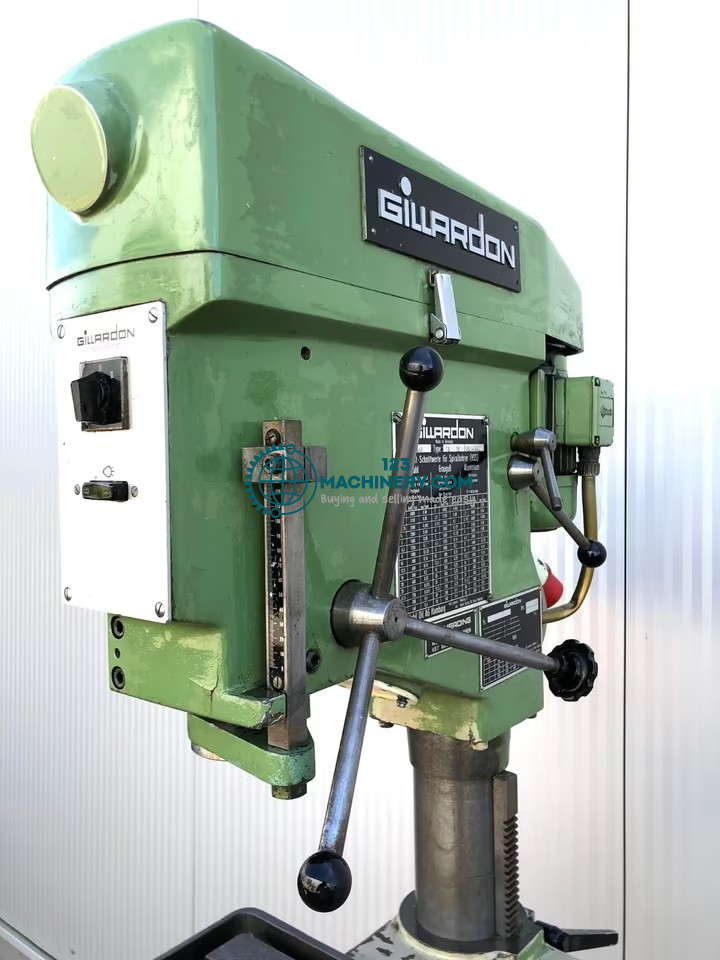 Gillardon GB16 Säulenbohrmaschine