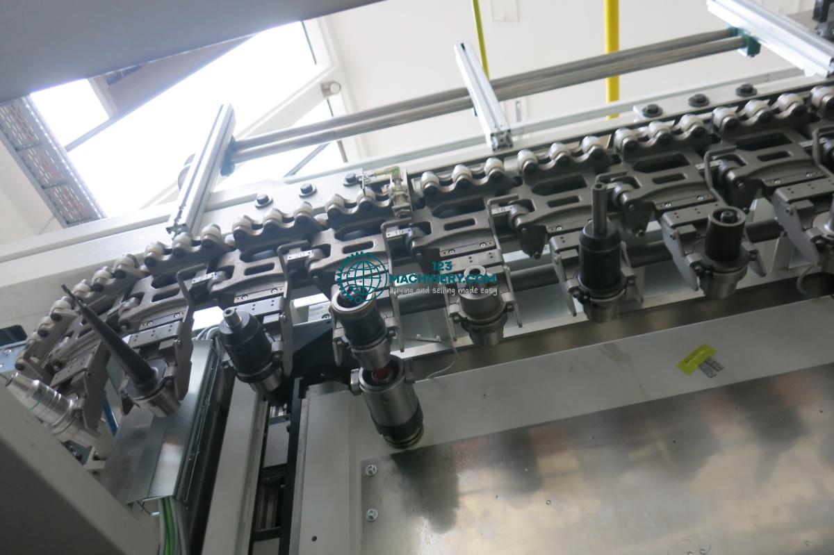 Afficher l`annonce Bearbeitungszentrum - Horizontal