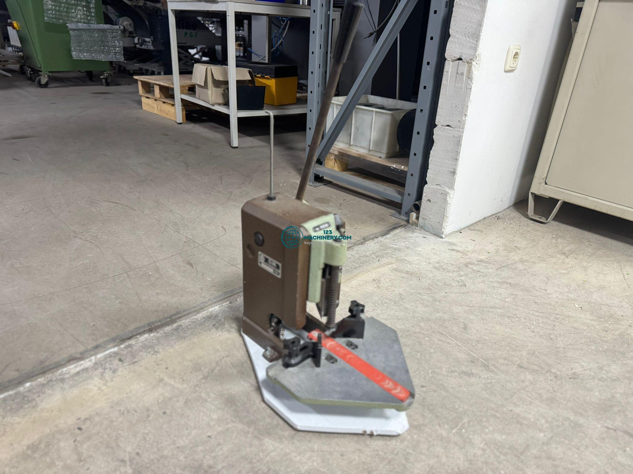 Inserat anzeigen OMM vicking roundcornering