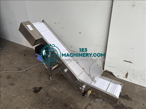 Toon advertentie NNP Flighted elevator conveyor