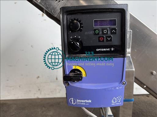 Toon advertentie NNP Flighted elevator conveyor