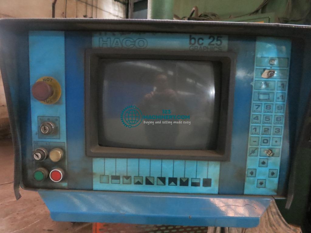 Abkantpresse - hydraulisch