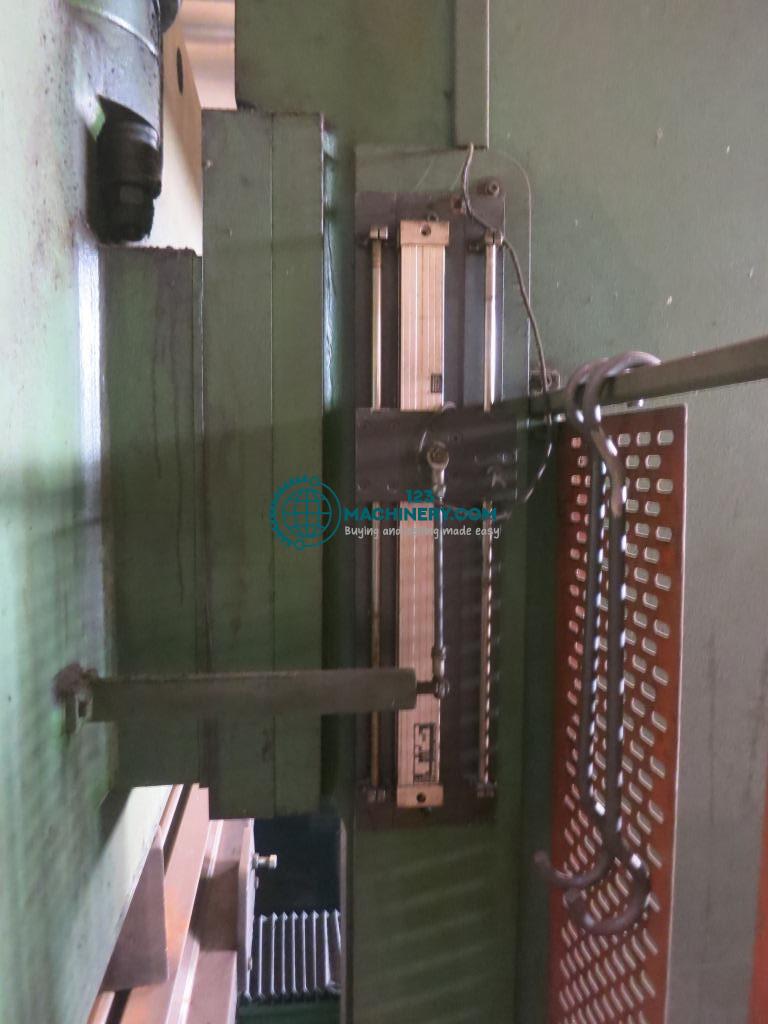 Abkantpresse - hydraulisch