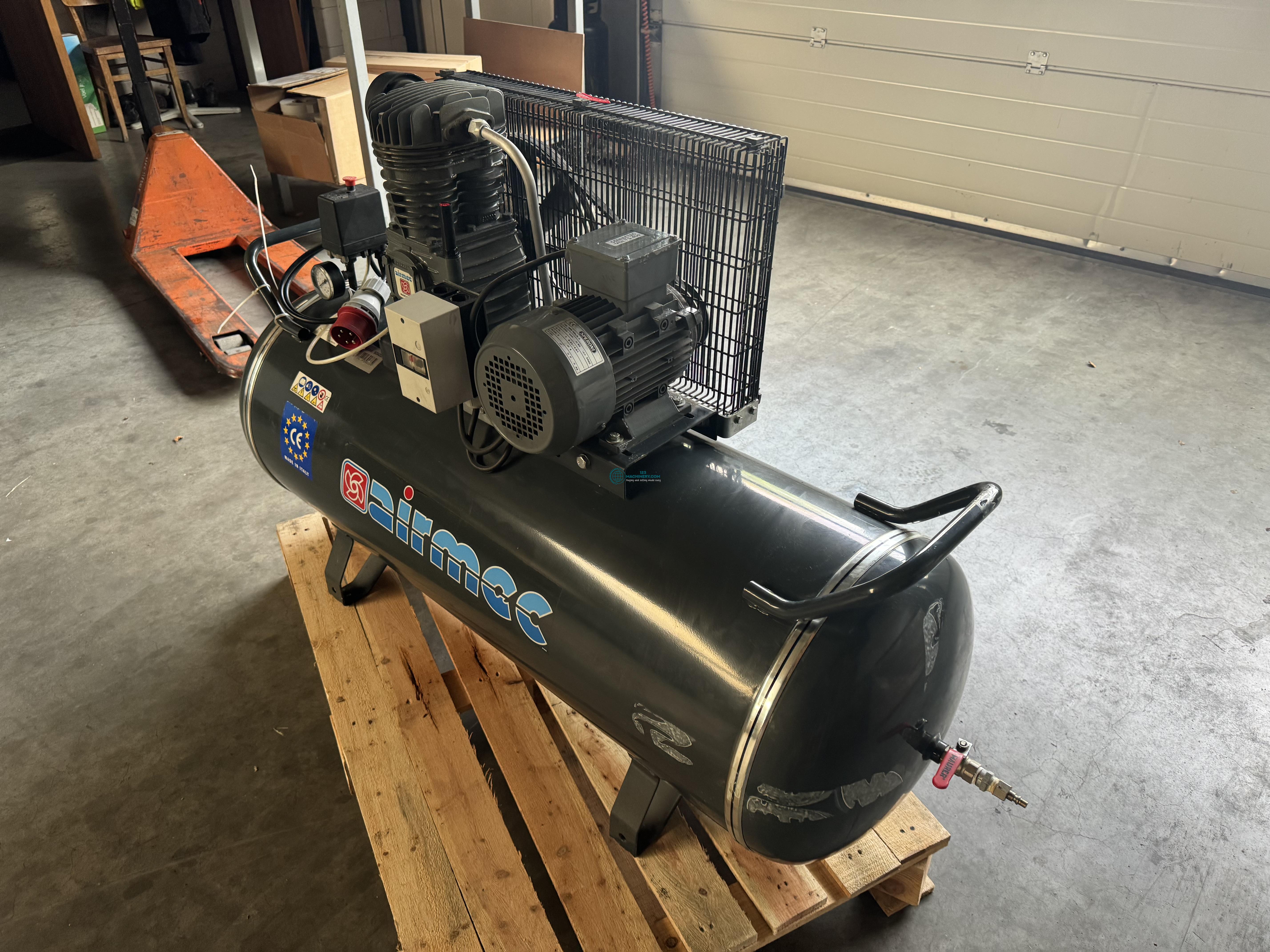 Pokaż ogłoszenie Airmec cft 203 compressor