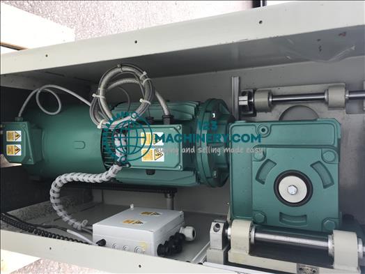 Show advert Scottish electric group Pump