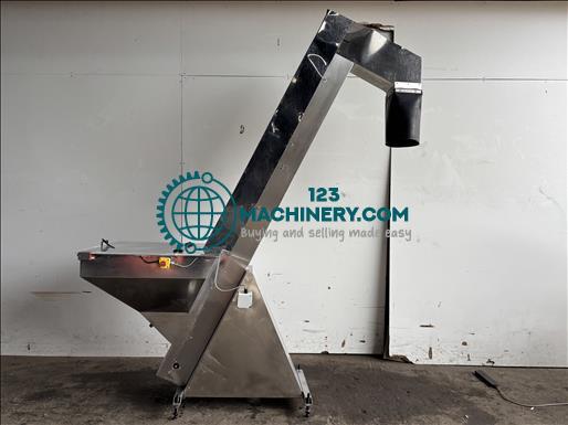 Показывать рекламу NNP Flighted elevator conveyor