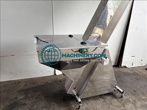 Показывать рекламу NNP Flighted elevator conveyor