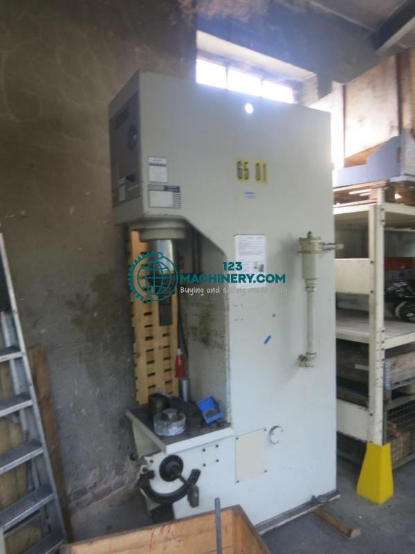 Показывать рекламу Einständerpresse - Hydraulisch