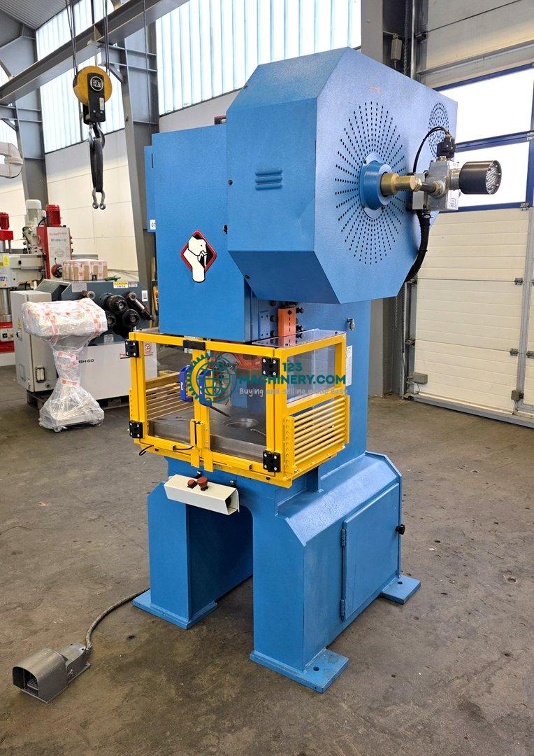 C-frame eccentric press Sangiacomo T 40 CE