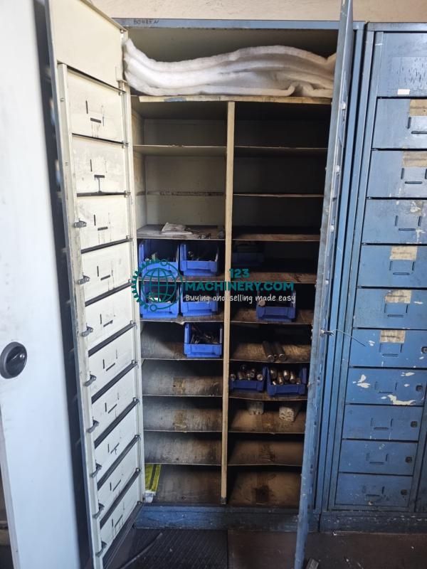 Türenschrank