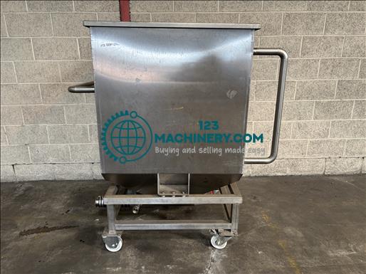 NNP 750l Mobile Holding Tank