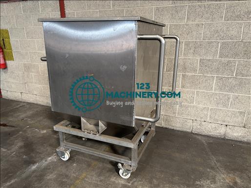 NNP 750l Mobile Holding Tank
