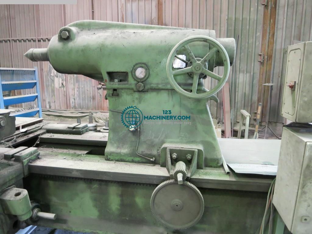 Leit- und Zugspindeldrehmaschine