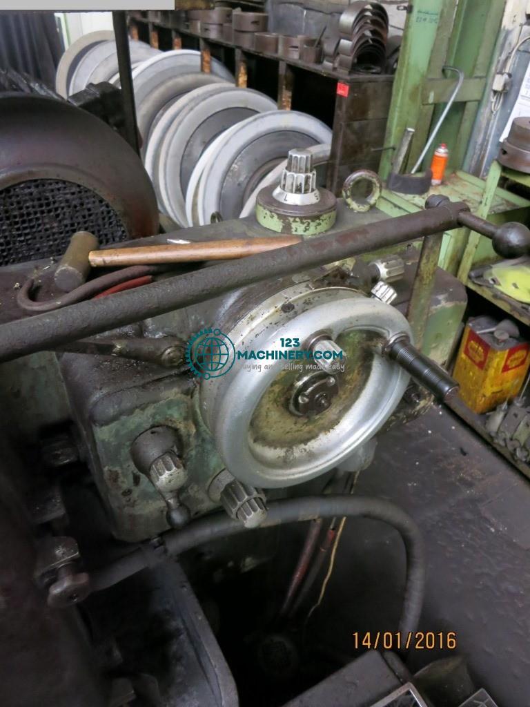 Kurbelwellenschleifmaschine