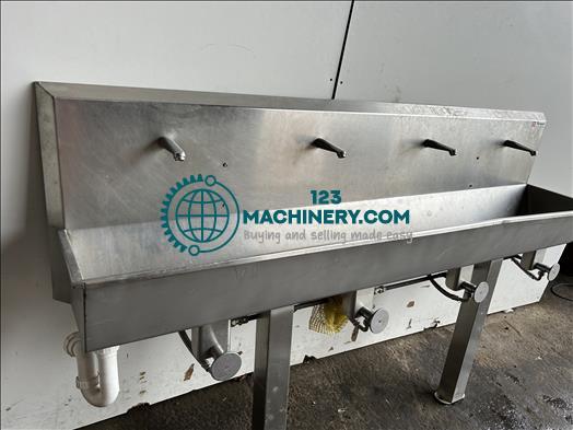 Syspal four station sink