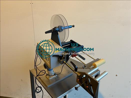 Norpak Rover150 label applicator