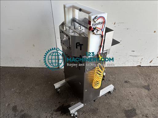 Pokaż ogłoszenie Food Tools CS4AAC Round cake slicer