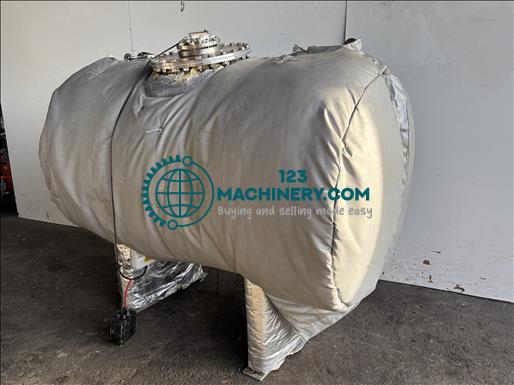 Show advert ITT Pureflo holding tank 1000L