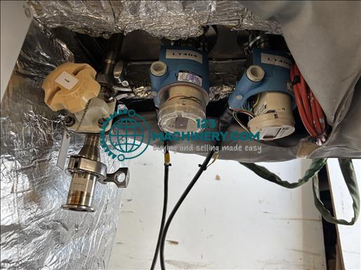 Show advert ITT Pureflo holding tank 1000L