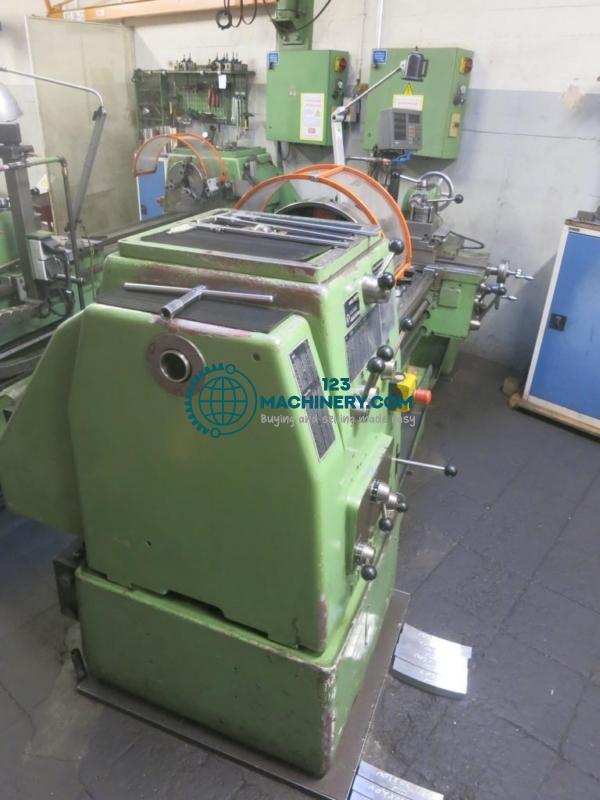 Toon advertentie Leit- und Zugspindeldrehmaschine