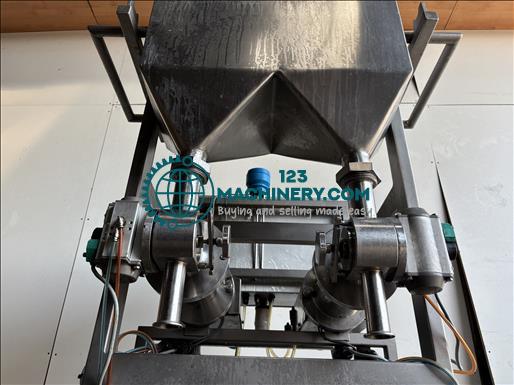Riggs 1000 Twin head depositor