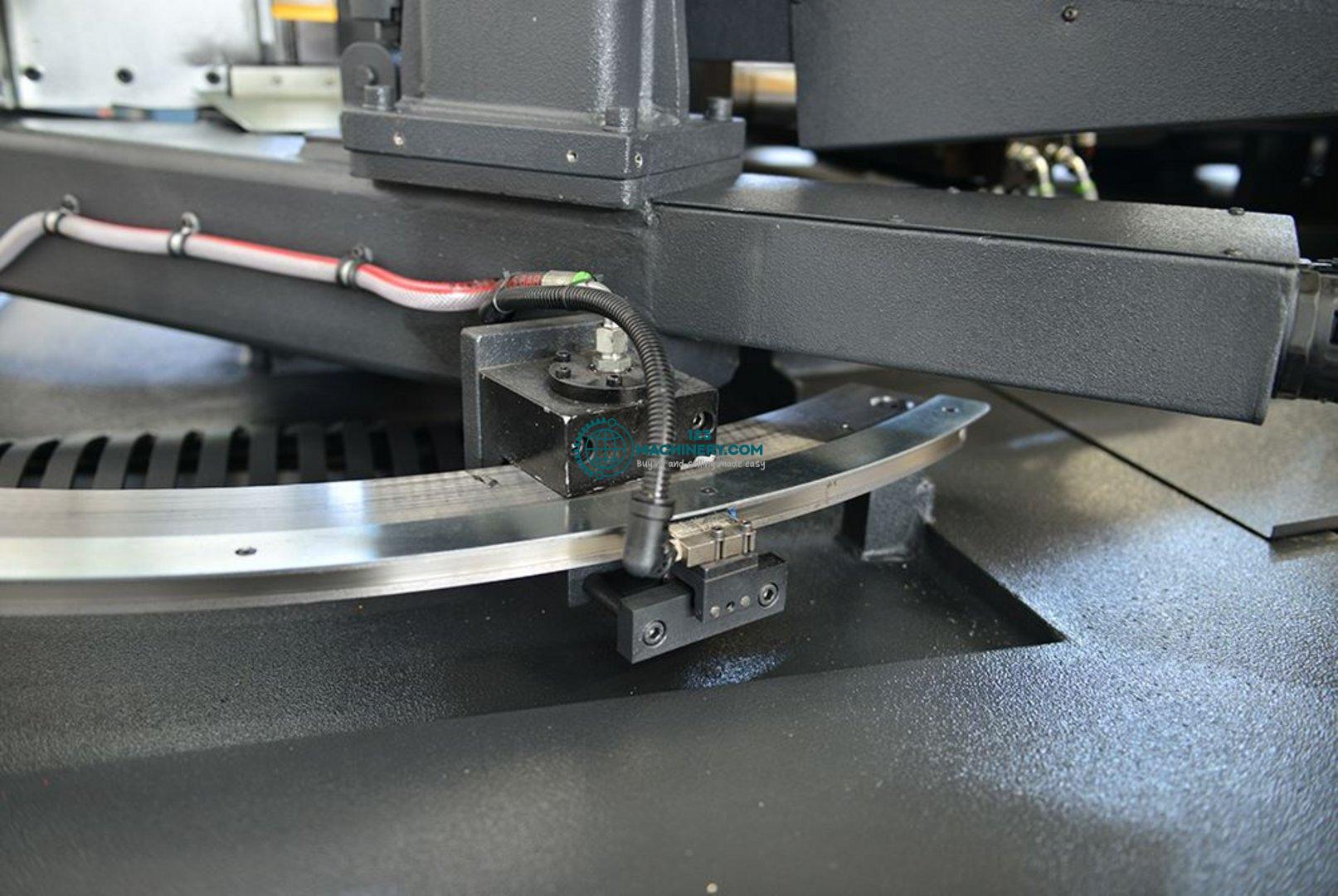 Afficher l`annonce Fully automatic band saw HESSE by BEKA-MAK BMSO 36