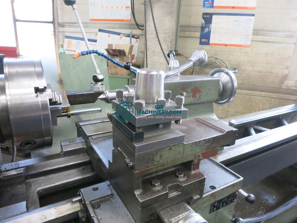 Leit- und Zugspindeldrehmaschine