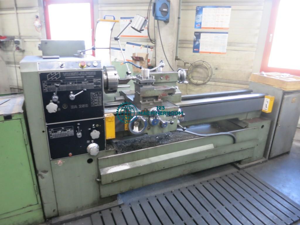 Leit- und Zugspindeldrehmaschine