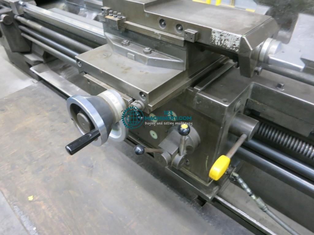 Leit- und Zugspindeldrehmaschine