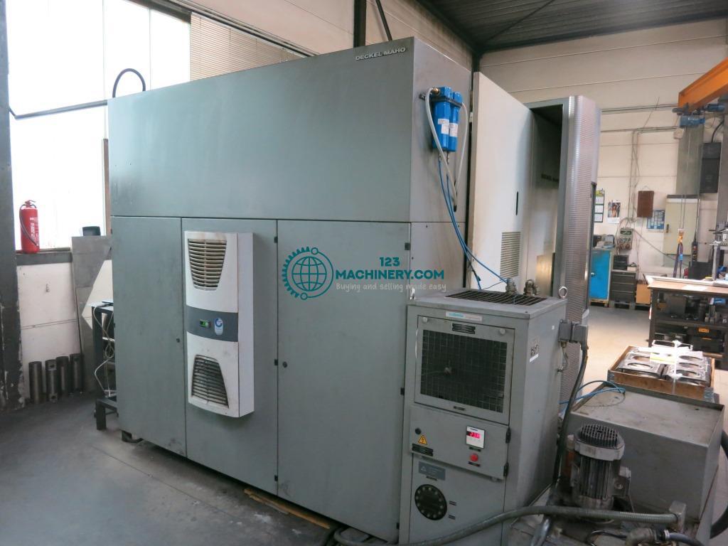 Bearbeitungszentrum - Universal