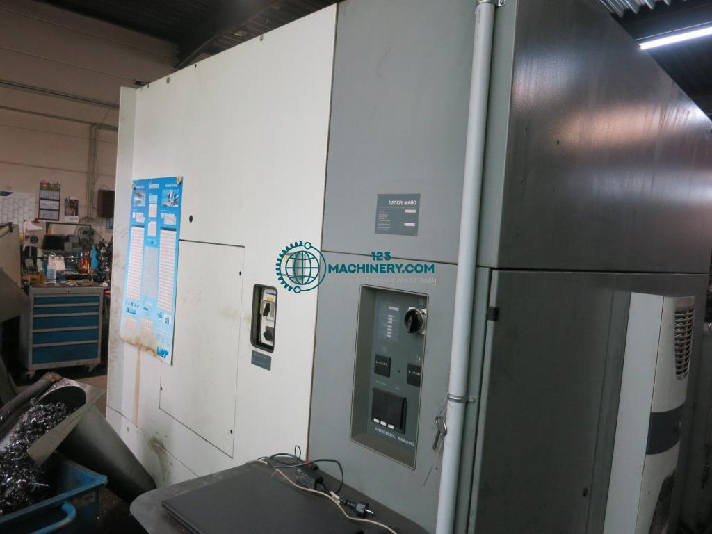 Bearbeitungszentrum - Universal