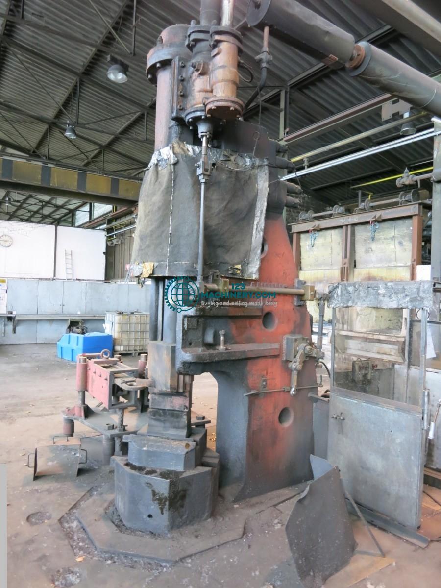 Afficher l`annonce Schmiedemaschine