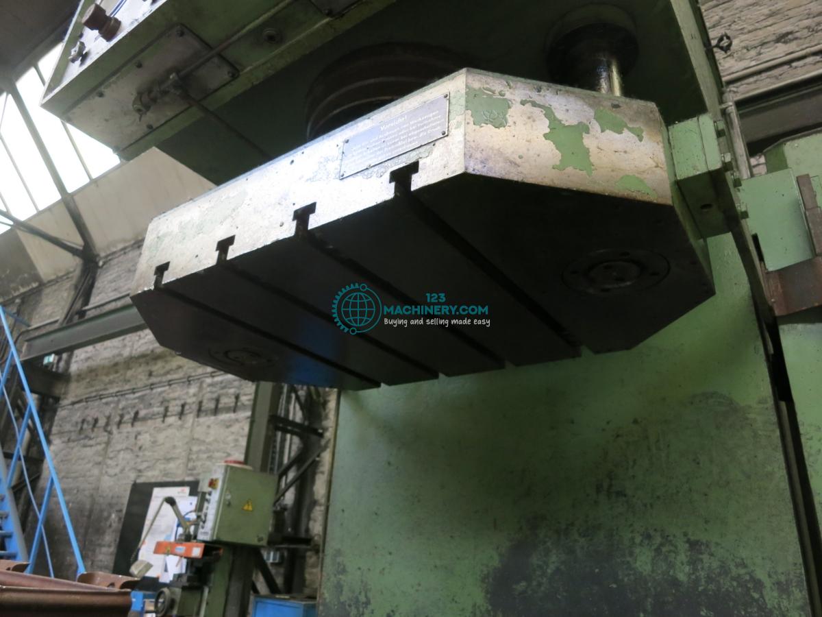 Einständerpresse - Hydraulisch