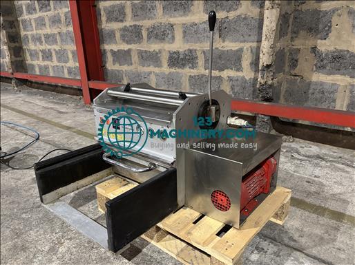 Rotopack SVM Tray sealer