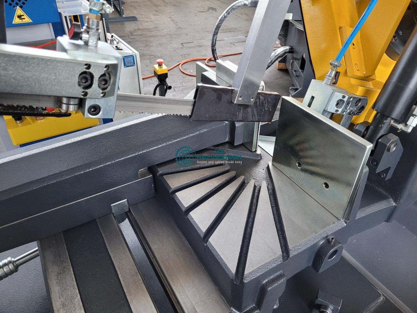 Semiautomatic band saw HESSE by BEKA-MAK BMSY 270 