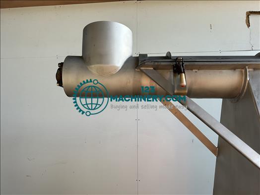 NNP Hopper and screw feed