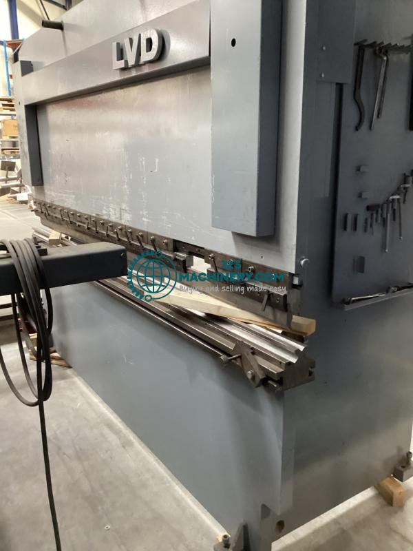 Abkantpresse - hydraulisch