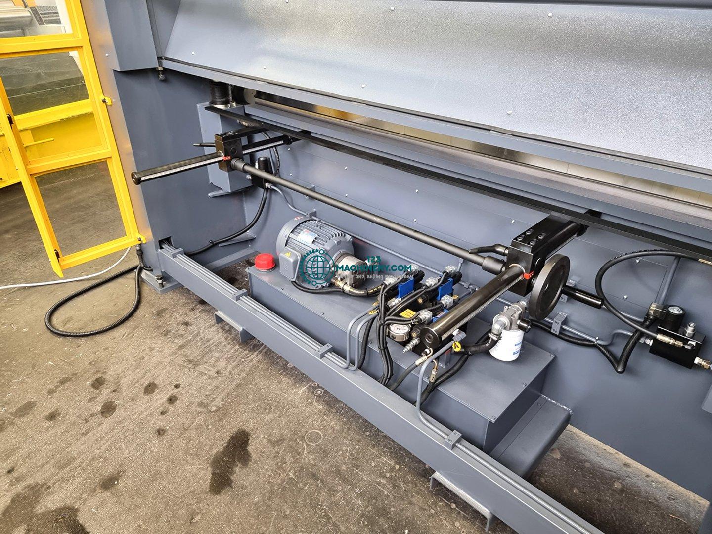 Mostrar anuncio Hydraulic folding machine FINTEK V-AMH 2035