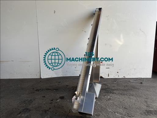 Maschinpex Flighted elevator conveyor