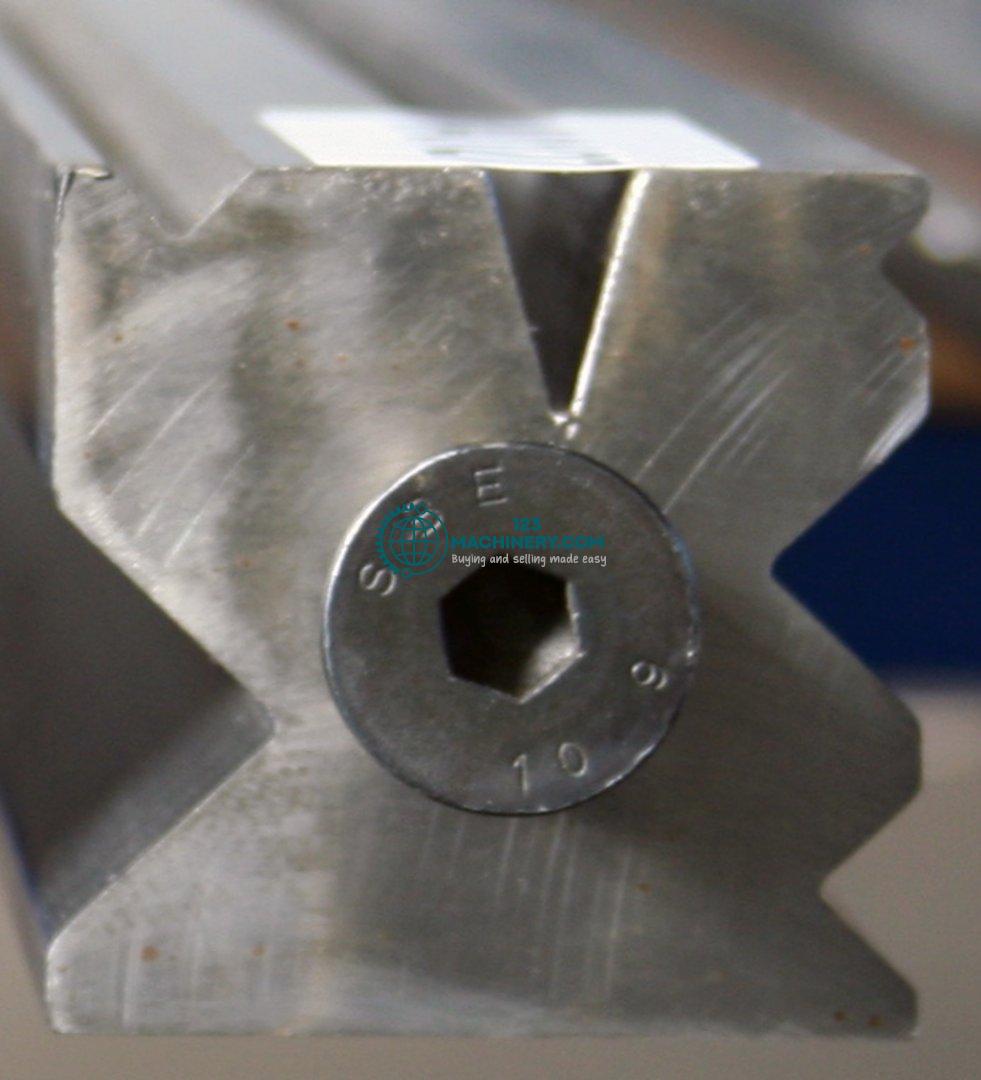 Inserat anzeigen Abkantwerkzeug Multi V-Matrize 2500 x 70 x 70 mm