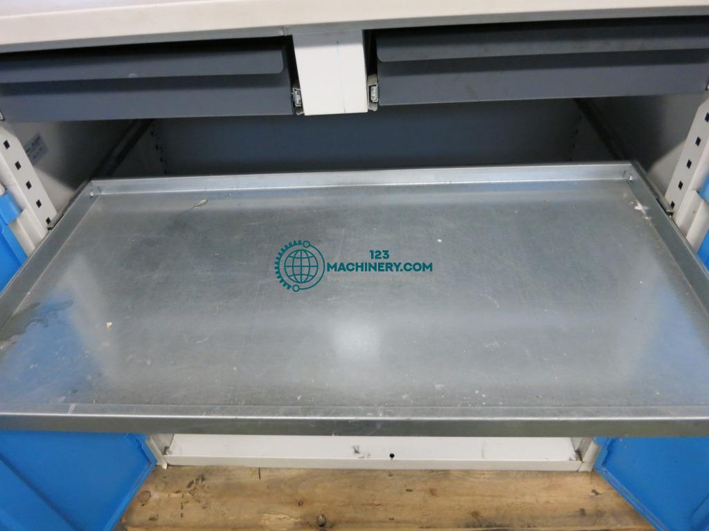 Toon advertentie Türenschrank