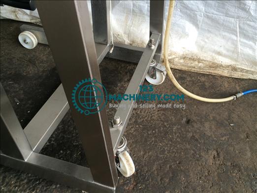 Inserat anzeigen Apple Engineering MD65 Four head pneumatic depositor