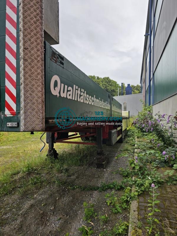 Show advert Anhänger