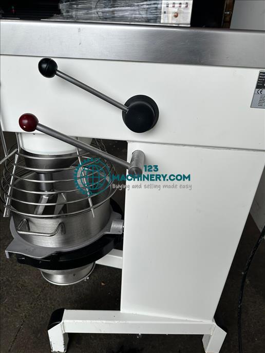 Toon advertentie Bear AR30 Planetaire mixer