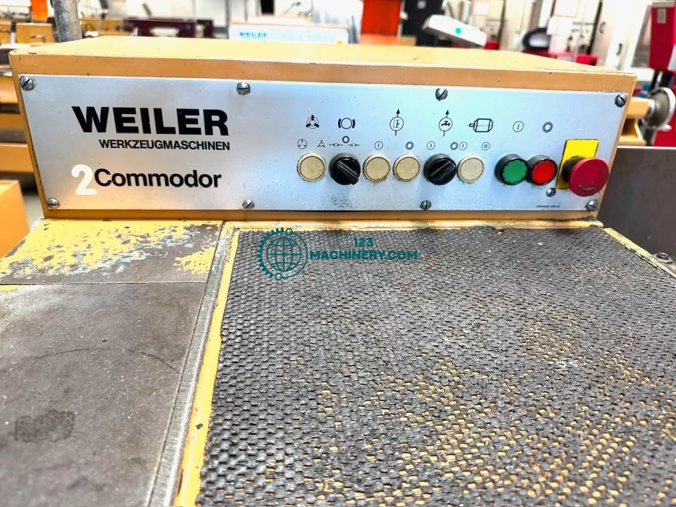 WEILER COMMODOR L&Z Drehmaschine aus Schulbetrieb