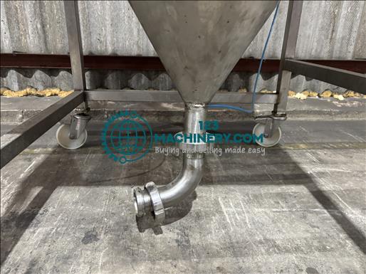 Show advert NNP Mobile stainless hopper