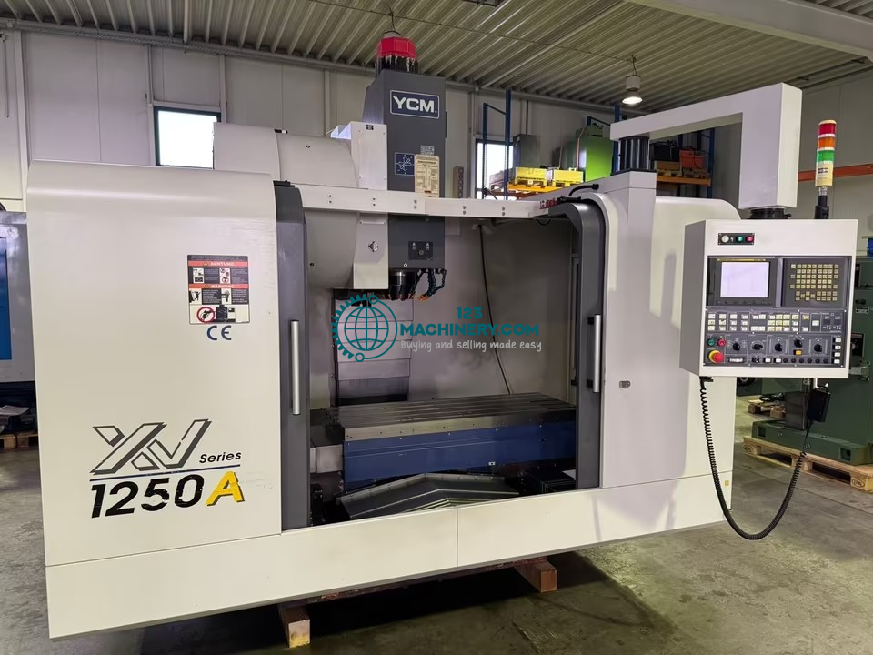 Vertikal Bearbeitungszentrum YCM XV 1250 A - Fanuc MPX 100 i