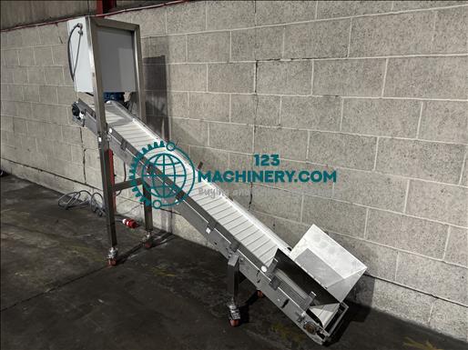 NNP Flighted elevator conveyor