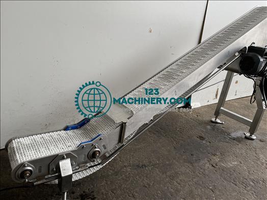 Show advert NNP elevator conveyor